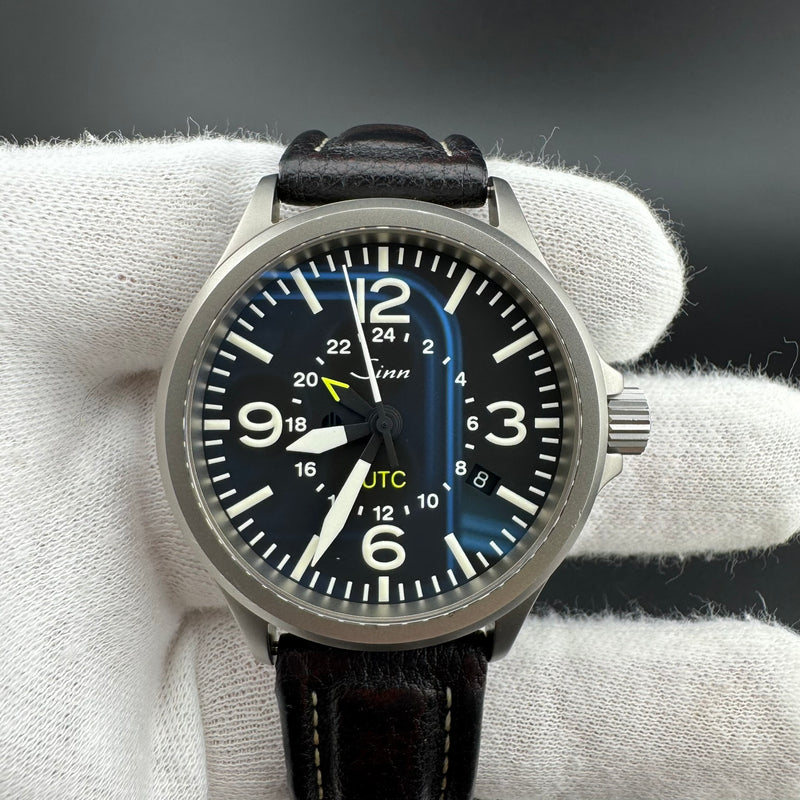 Sinn 856 UTC GMT Men&
