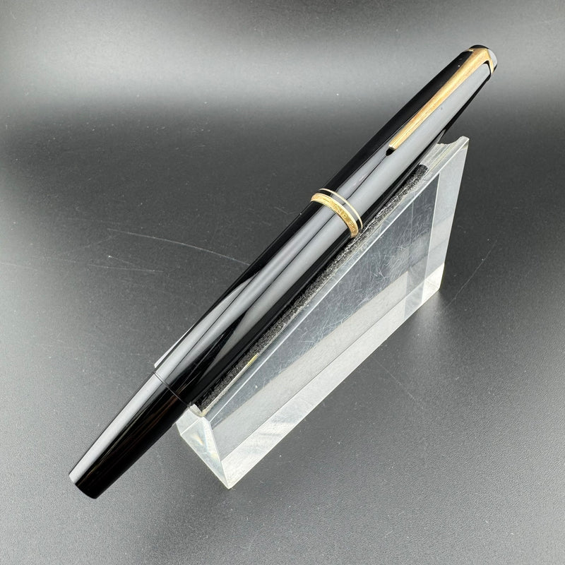 Montblanc No. 24 Black Resin Fountain Pen 14C Gold Extra Fine Nib Serviced