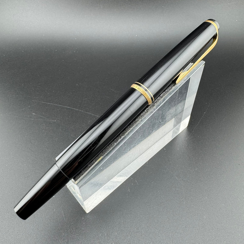 Montblanc No. 24 Black Resin Fountain Pen 14C Gold Extra Fine Nib Serviced