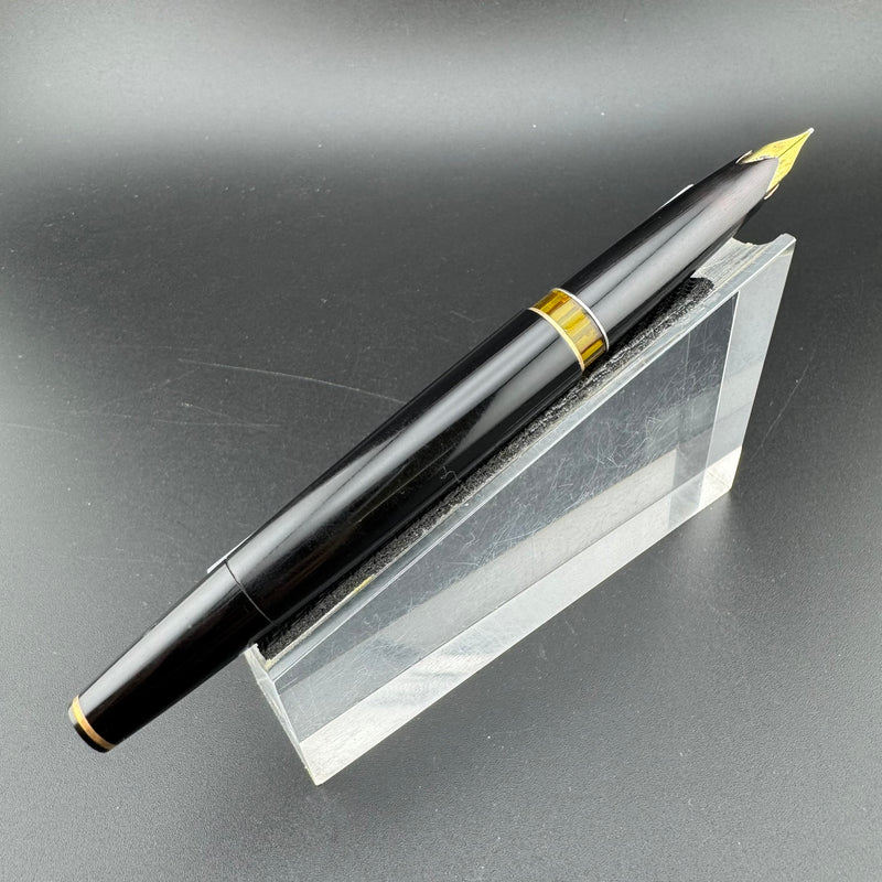 Montblanc Meisterstück No. 14 Fountain Pen 18C Gold Extra Fine Nib Cracked