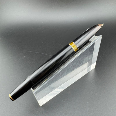 Montblanc Meisterstück No. 14 Fountain Pen 18C Gold Extra Fine Nib Cracked