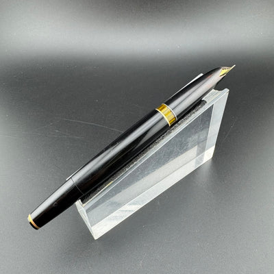 Montblanc Meisterstück No. 14 Fountain Pen 18C Gold Extra Fine Nib Cracked