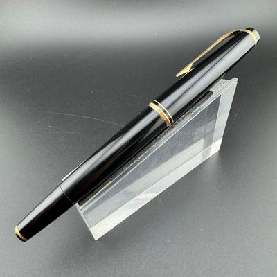 Montblanc Meisterstück No. 14 Fountain Pen 18C Gold Extra Fine Nib Cracked