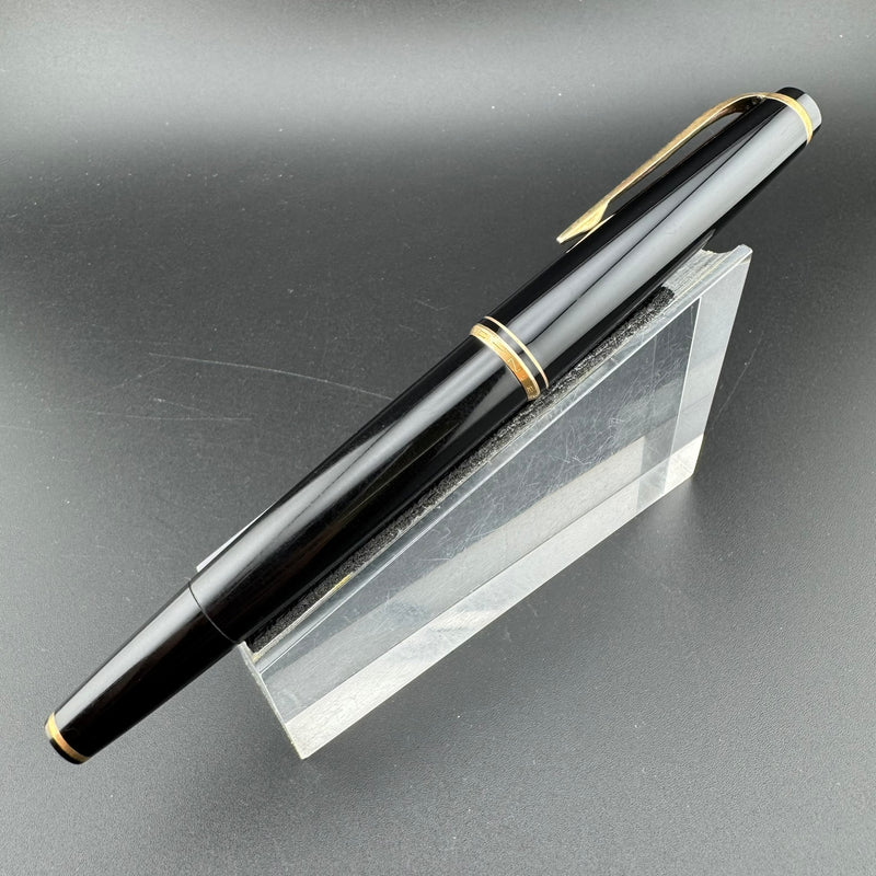 Montblanc Meisterstück No. 14 Fountain Pen 18C Gold Extra Fine Nib Cracked