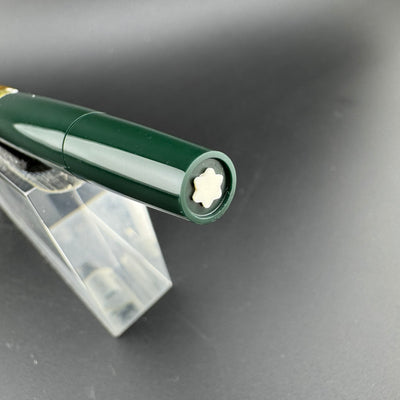 Montblanc No. 221 Green Resin Transitional Year Fountain Pen 14C Gold Fine Nib