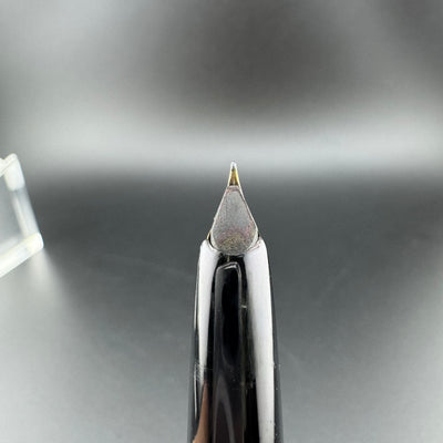 Montblanc No. 221 Black Resin Transitional Year Fountain Pen 14C Gold Fine Nib