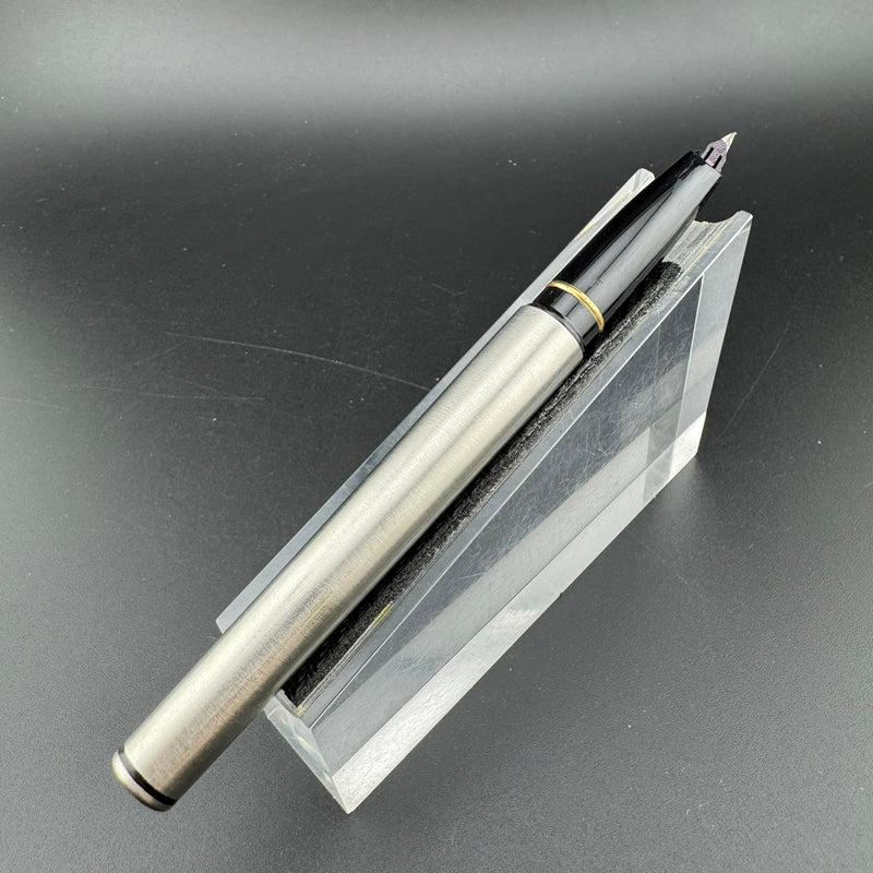 Sheaffer Targa Stainless Steel Fountain Pen 14K Gold Extra-Fine Nib