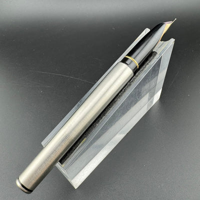 Sheaffer Targa Stainless Steel Fountain Pen 14K Gold Extra-Fine Nib