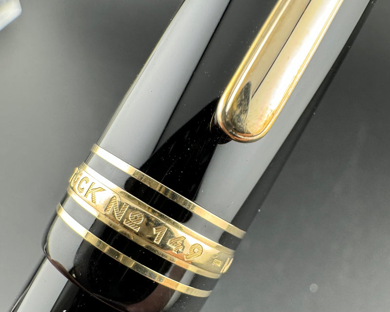 Montblanc Meisterstück No. 149 Fountain Pen 14K Gold F Nib