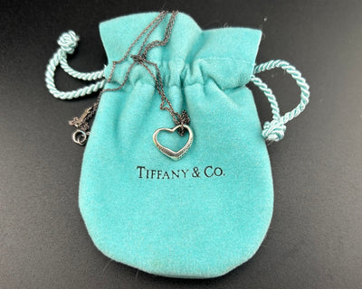 Tiffany & Co. Peretti Sterling silver Open Heart necklace w/ Box and Blue Drawstring bag