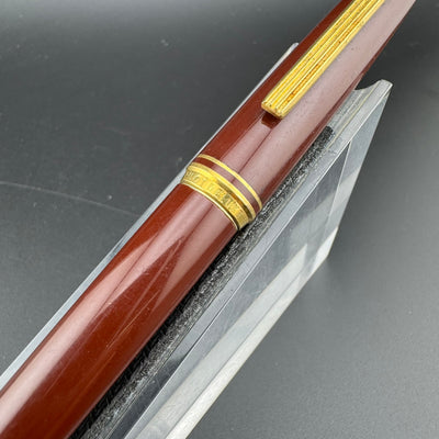 Pilot Deluxe Red Resin Fountain Pen 14K Gold Medium Nib Aug 1984