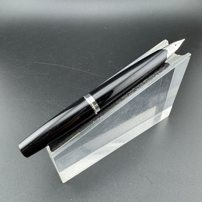 Pilot Elite Checkered Pocket Fountain Pen 18K Gold M Nib & Mechanical Pencil Set w/Box