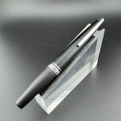 Pilot Matte Black Resin Pocket Fountain Pen Steel Fine Nib Feb 1975