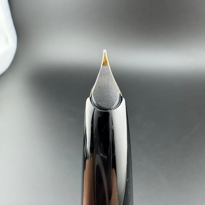 Montblanc No. 22 Black Resin Fountain Pen 14C Gold Extra-Fine Nib Serviced