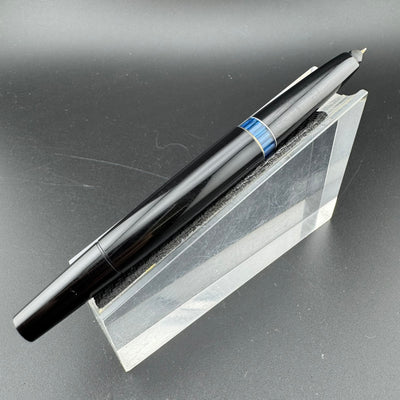 Montblanc No. 22 Black Resin Fountain Pen 14C Gold Extra-Fine Nib Serviced