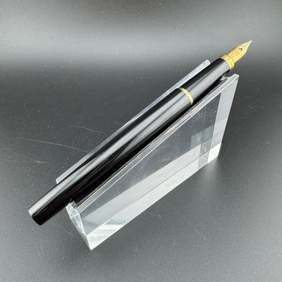 Sailor High Ace Black Lacquered Fountain Pen Medium F-4 Steel Nib