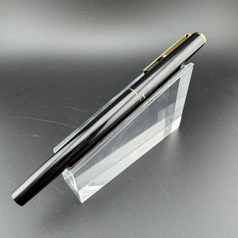 Sailor High Ace Black Lacquered Fountain Pen Medium F-4 Steel Nib