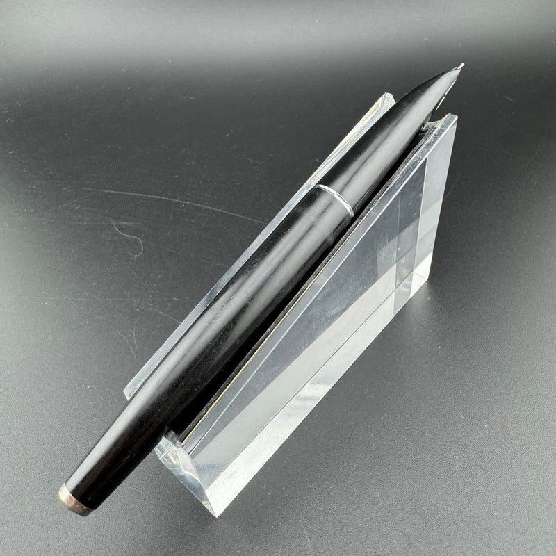Parker 61 Mk III Black Resin Fountain Pen 14K Gold Fine Nib