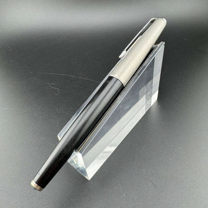 Parker 61 Mk III Black Resin Fountain Pen 14K Gold Fine Nib