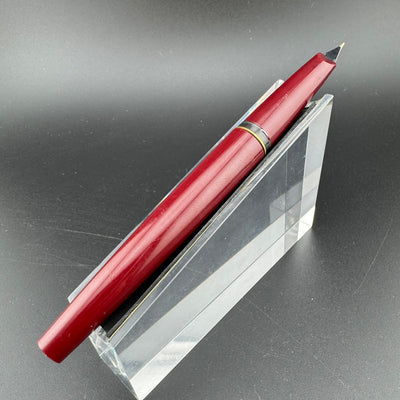 Montblanc No. 320P Burgundy Resin Fountain Pen 14K Gold Extra Fine Nib