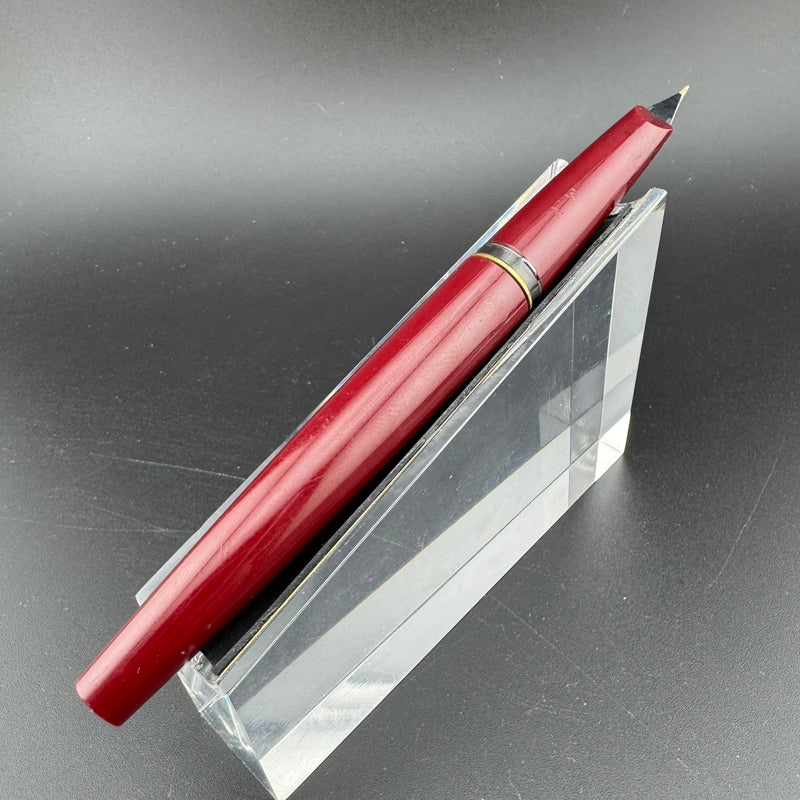Montblanc No. 320P Burgundy Resin Fountain Pen 14K Gold Extra Fine Nib
