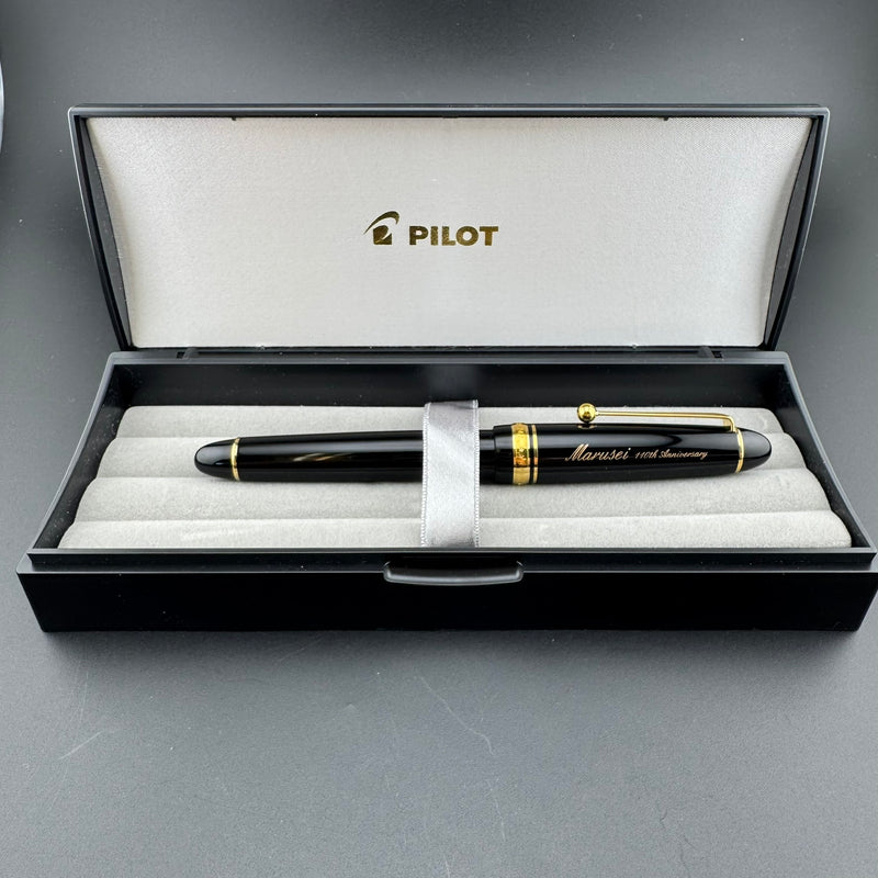 Pilot Custom 742 Black Resin Fountain Pen 14K Gold Medium Nib w/Box NOS