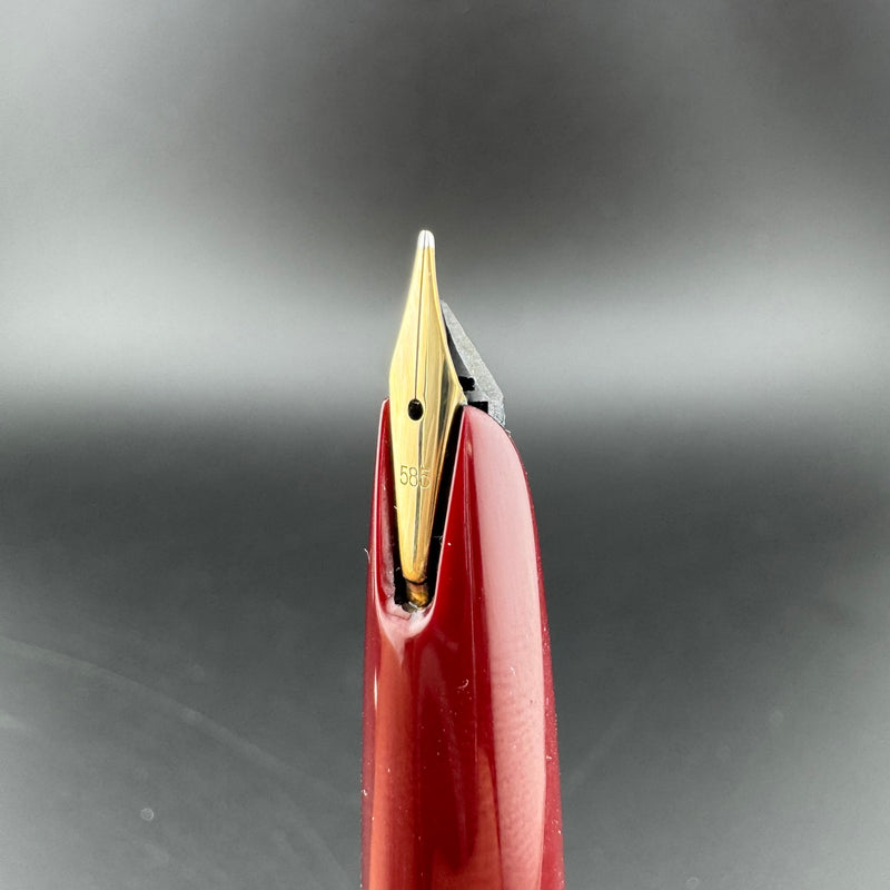 Montblanc No. 32 S Burgundy Fountain Pen 14K Gold Extra-Fine Nib Serviced