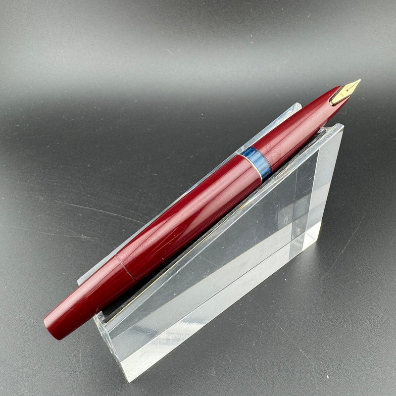 Montblanc No. 32 S Burgundy Fountain Pen 14K Gold Extra-Fine Nib Serviced