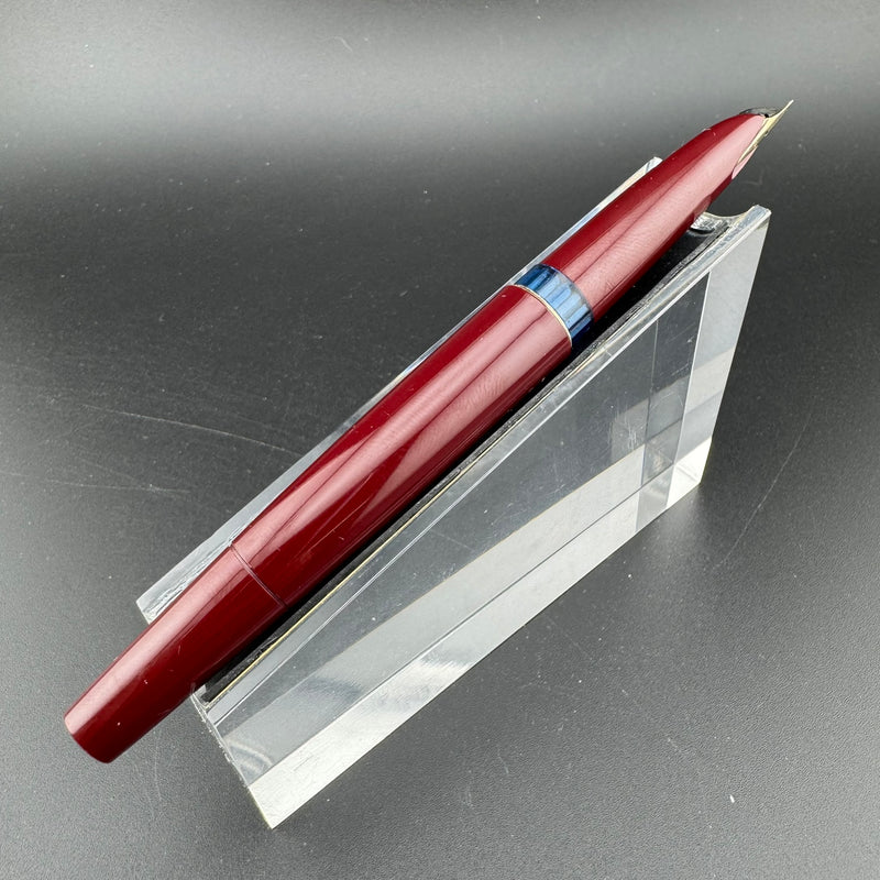 Montblanc No. 32 S Burgundy Fountain Pen 14K Gold Extra-Fine Nib Serviced