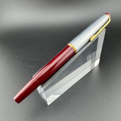 Montblanc No. 32 S Burgundy Fountain Pen 14K Gold Extra-Fine Nib Serviced