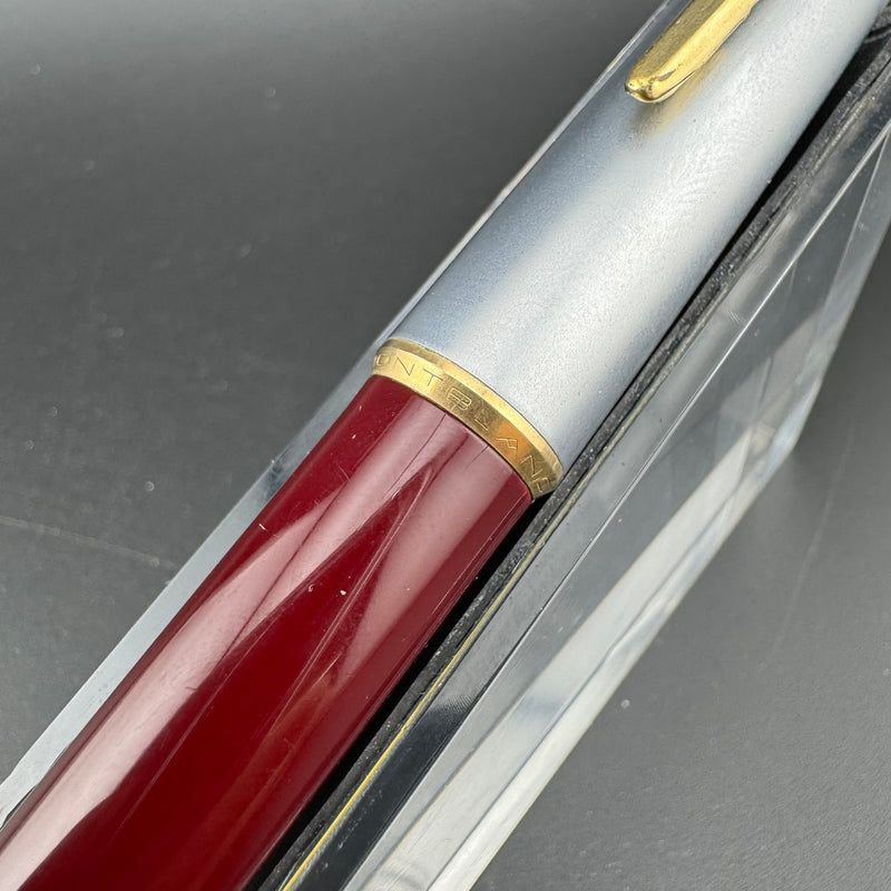 Montblanc No. 32 S Burgundy Fountain Pen 14K Gold Extra-Fine Nib Serviced