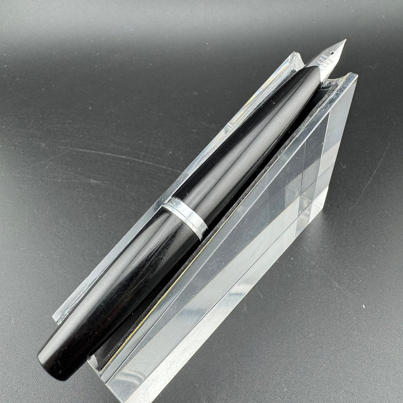 Pilot Elite Checkered Pocket Fountain Pen 18K Gold Fine Nib May 1978