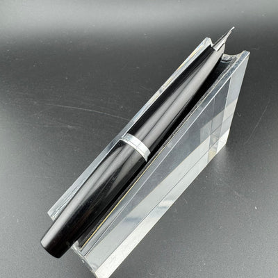 Pilot Elite Checkered Pocket Fountain Pen 18K Gold Fine Nib May 1978