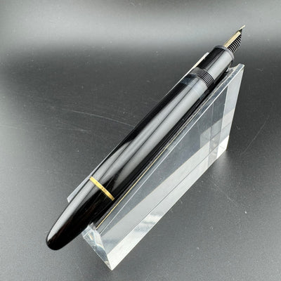 Montblanc Meisterstück No. 146 Fountain Pen 14K Gold Fine Nib Serviced