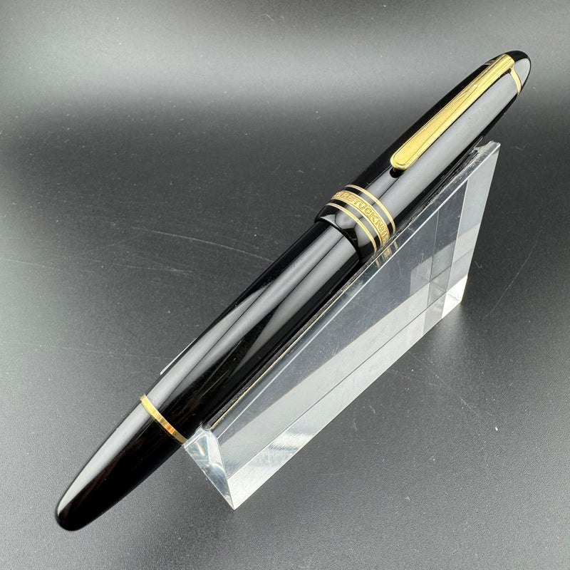 Montblanc Meisterstück No. 146 Fountain Pen 14K Gold Fine Nib Serviced