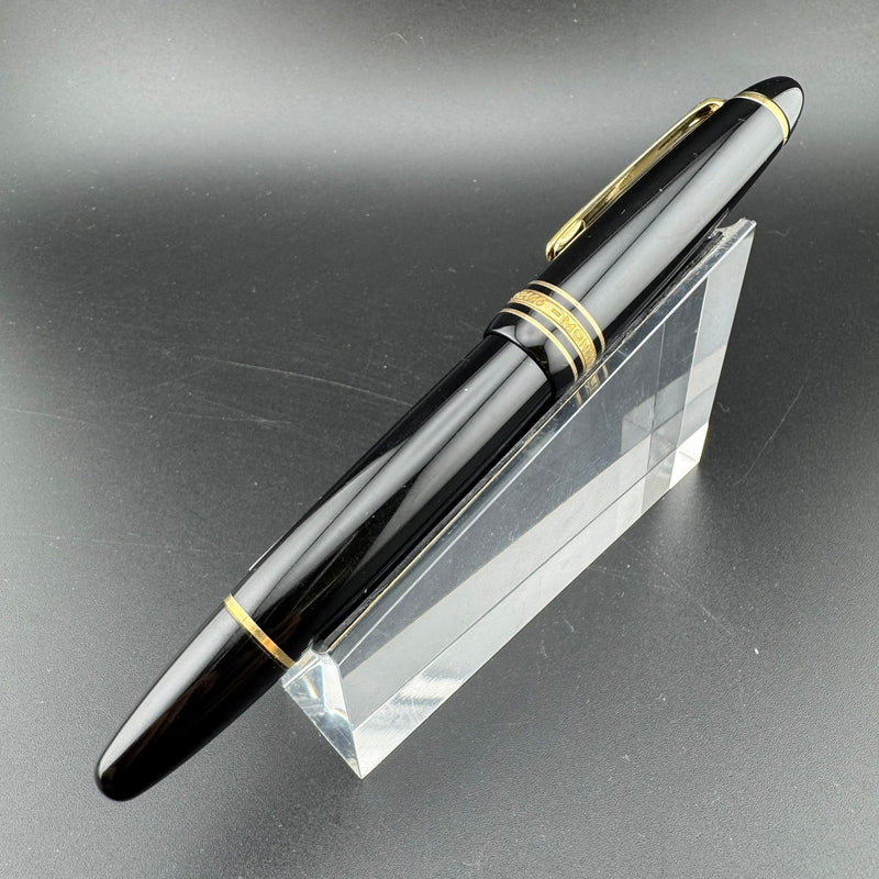 Montblanc Meisterstück No. 146 Fountain Pen 14K Gold Fine Nib Serviced