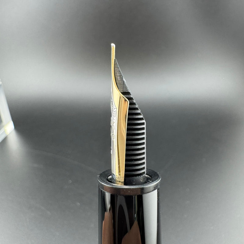 Montblanc Meisterstück No. 149 Fountain Pen 14K Gold Fine Nib Serviced