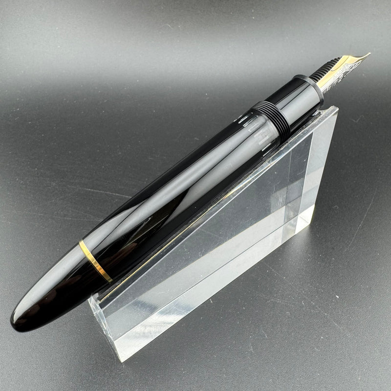 Montblanc Meisterstück No. 149 Fountain Pen 14K Gold Fine Nib Serviced