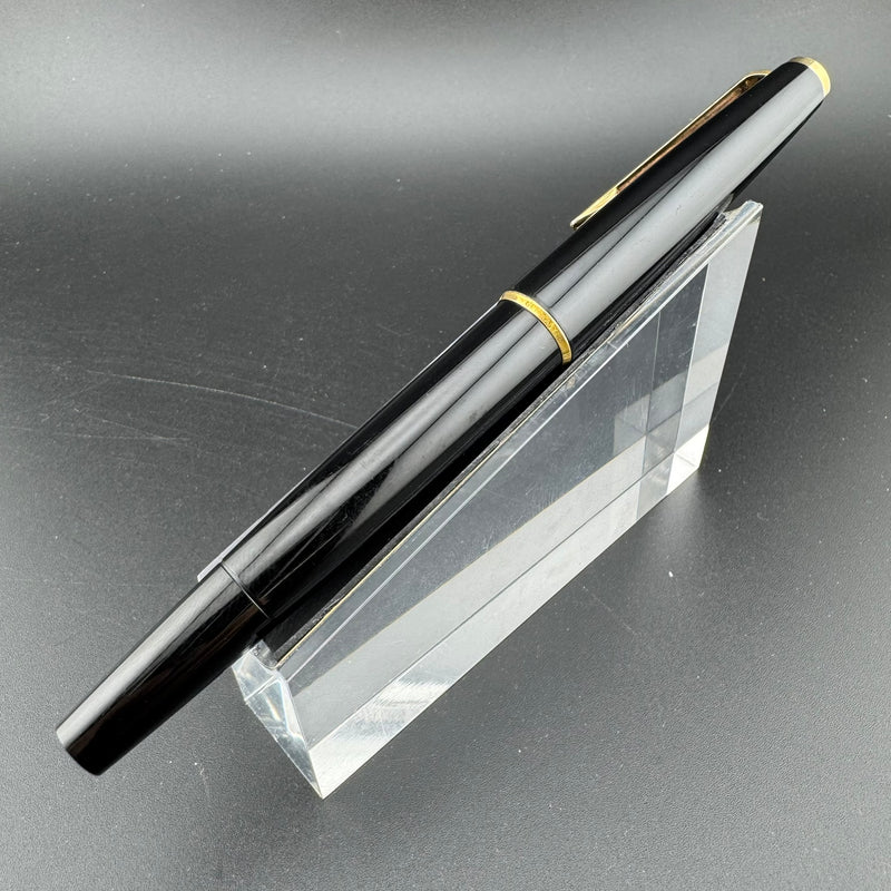Montblanc Classic No. 420 Black Resin Fountain Pen Steel Fine Nib