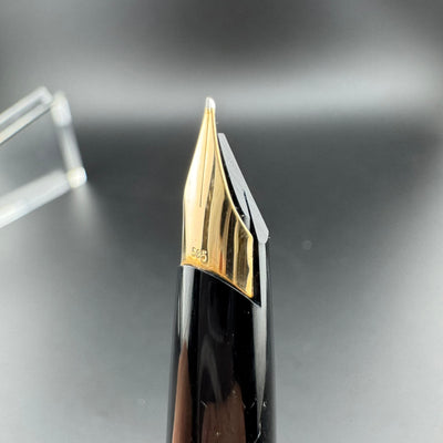 Montblanc Classic No. 320P Fountain Pen 14K Gold Extra-Fine Nib