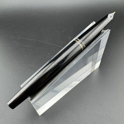 Montblanc Classic No. 320P Fountain Pen 14K Gold Extra-Fine Nib