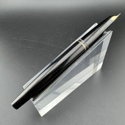 Montblanc Classic No. 320P Fountain Pen 14K Gold Extra-Fine Nib