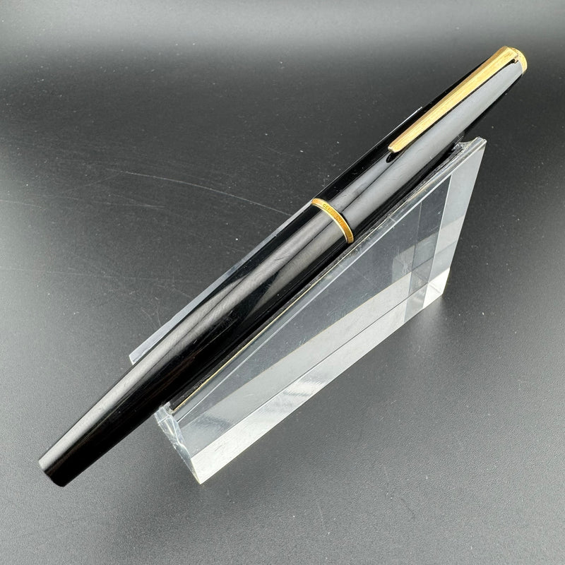 Montblanc Classic No. 320P Fountain Pen 14K Gold Extra-Fine Nib