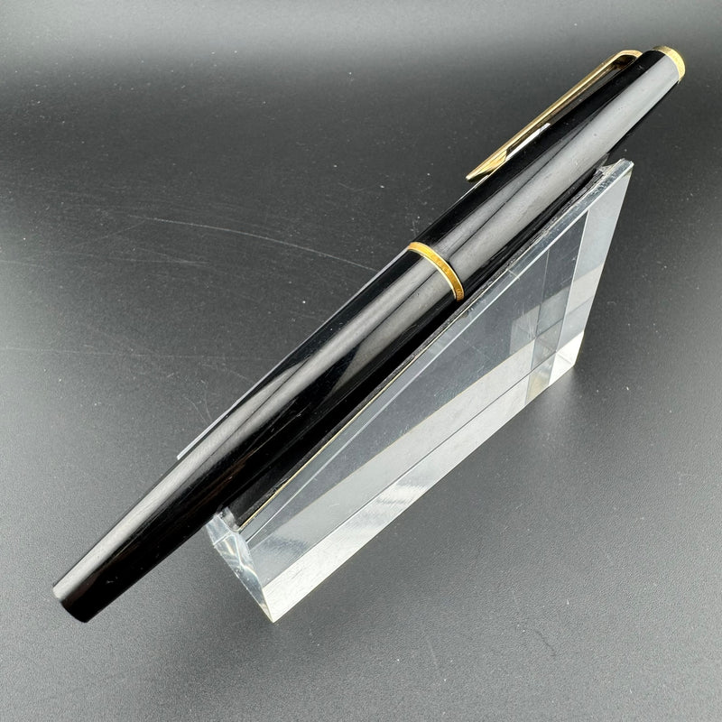 Montblanc Classic No. 320P Fountain Pen 14K Gold Extra-Fine Nib