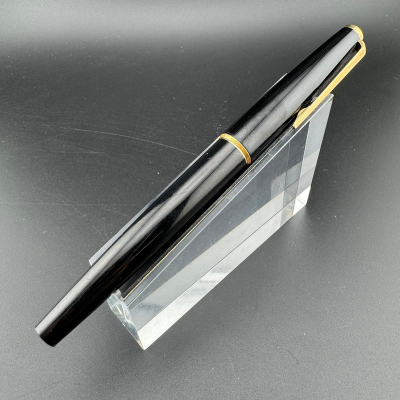 Montblanc Classic No. 320P Fountain Pen 14K Gold Extra-Fine Nib