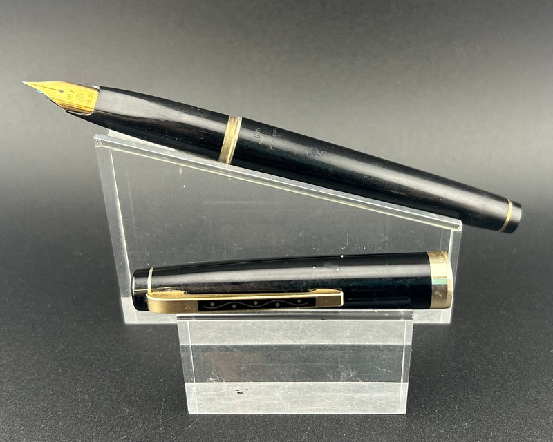 Platinum Black and Gold Fountain Pen 18K Gold, Fine nib