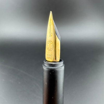 Montblanc SlimLine 2nd Generation Gold Pinstripe Fountain Pen Steel Fine Nib