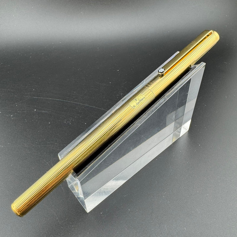 Montblanc SlimLine 2nd Generation Gold Pinstripe Fountain Pen Steel Fine Nib