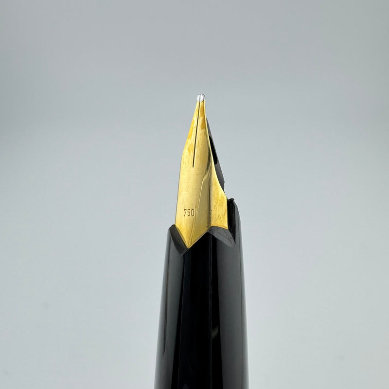 Montblanc Meisterstück No. 1246 Gold Plated Fountain Pen 18K Gold Med Nib Serviced
