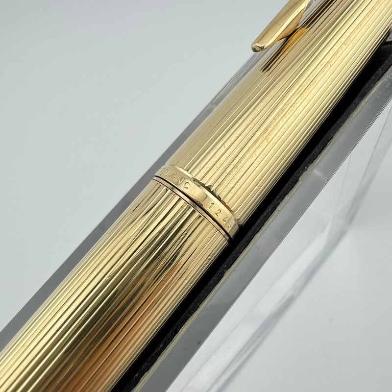 Montblanc Meisterstück No. 1246 Gold Plated Fountain Pen 18K Gold Med Nib Serviced
